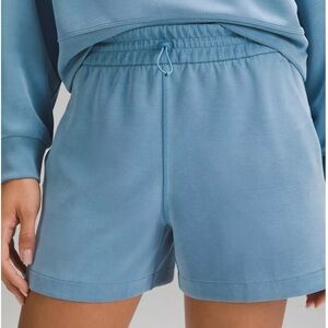 NEW Women Lululemon Softstreme High-Rise Short 4" Utility Blue